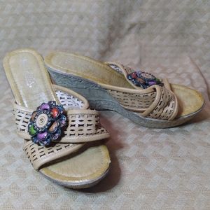 #152 Women’s Wedge Slip On Sandals